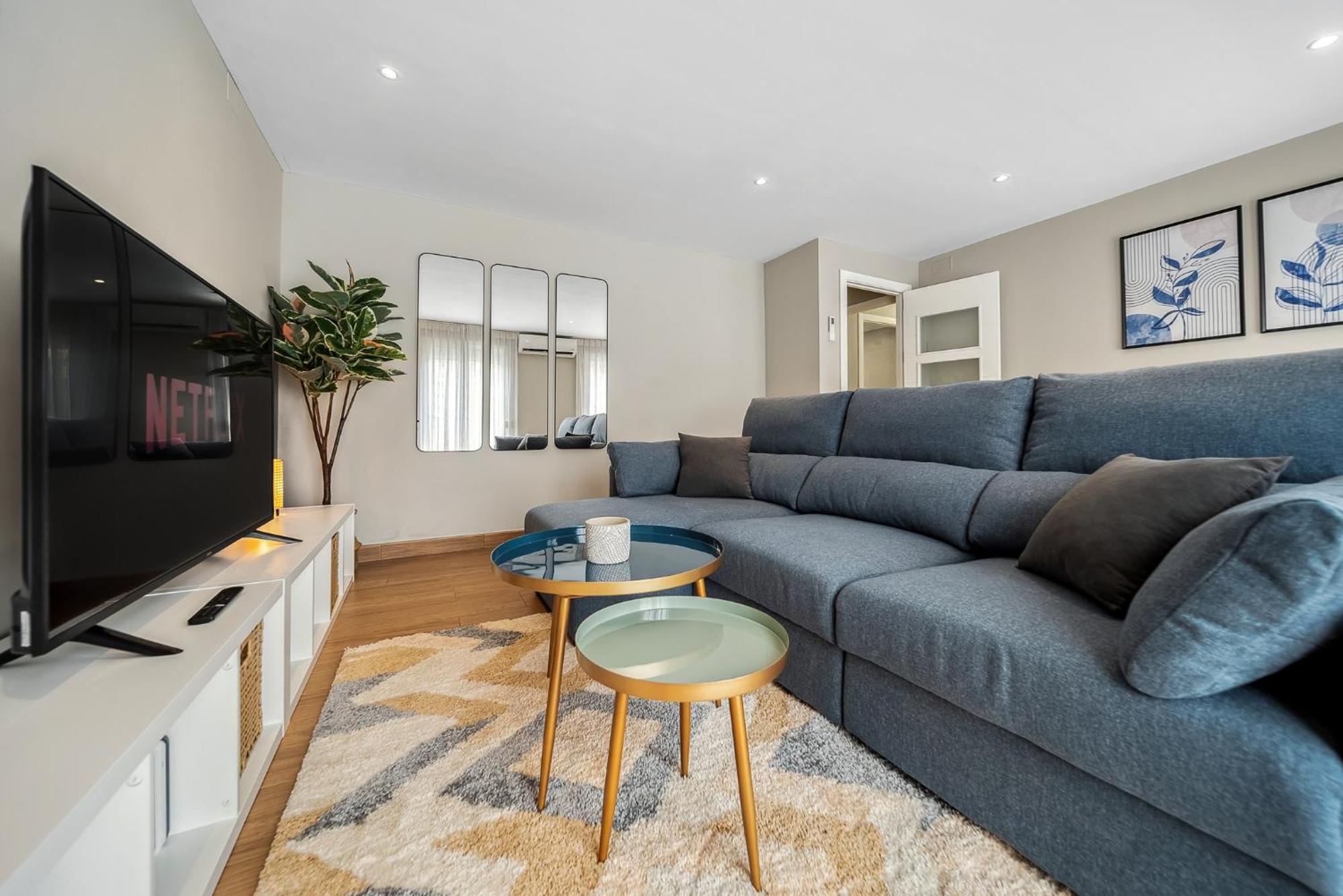 Comfort And Relax Near Old Town & Self Check-in Apartment *